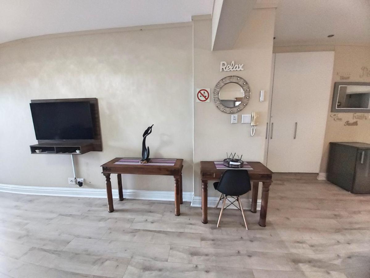 Whale Rock, Modern Beachfront Apartment Margate Luaran gambar