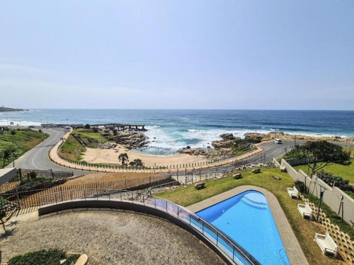 Whale Rock, Modern Beachfront Apartment Margate Luaran gambar